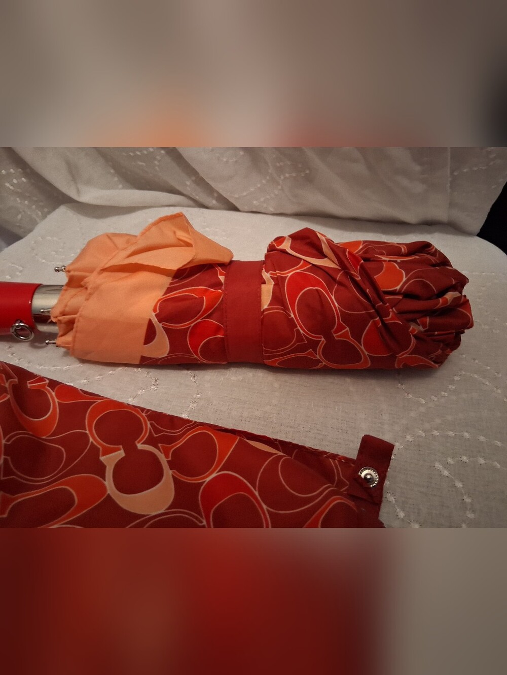 Coach Compact Umbrella in Red and Cream Signature Print - Picture 5 of 7